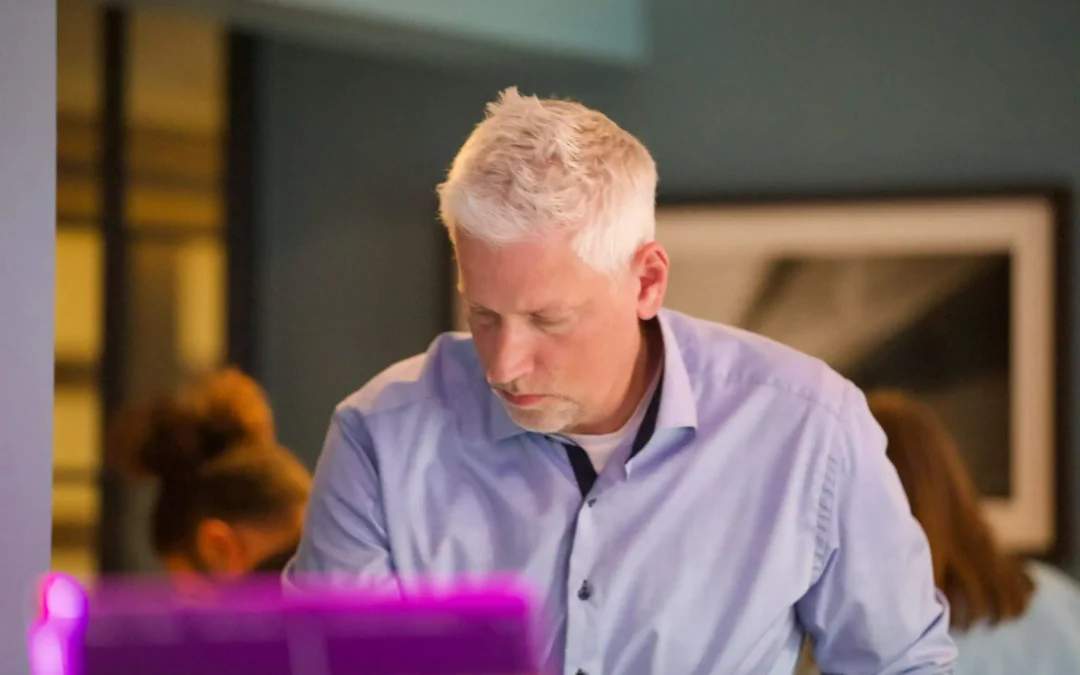 Gestatten, der Alster-DJ: Euer Partner für unvergessliche Hochzeiten in Hamburg